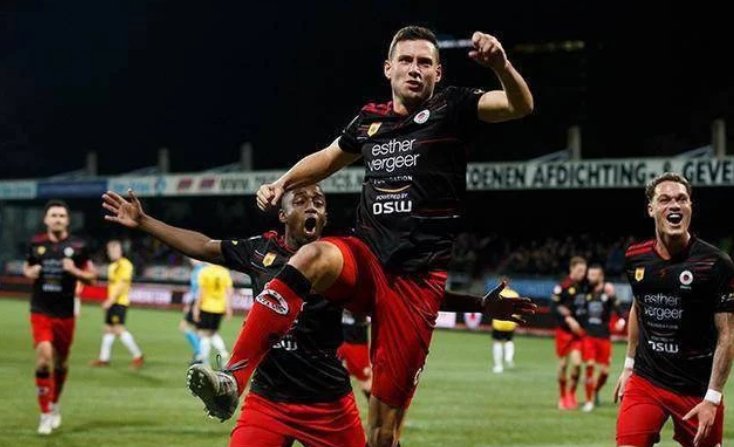 篮板争夺上 篮板争夺上