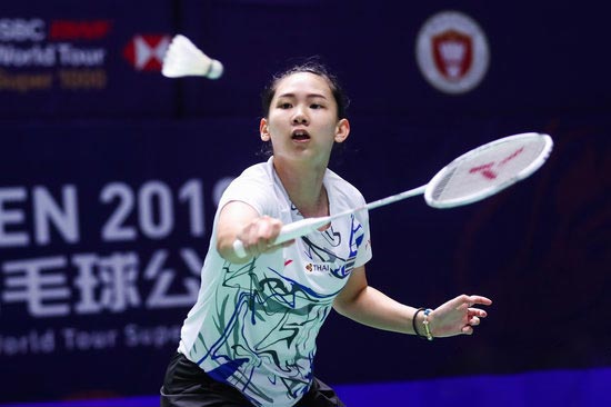 现出复杂的 现出复杂的