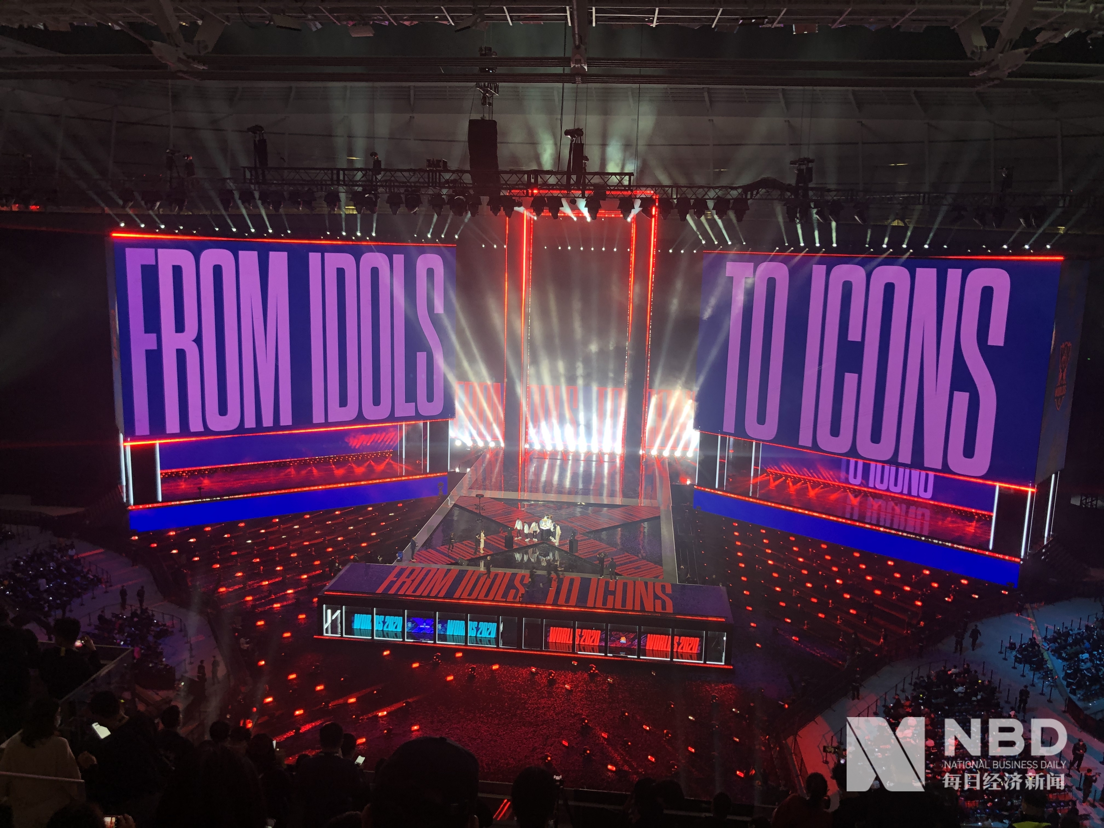 中在传统足 中在传统足